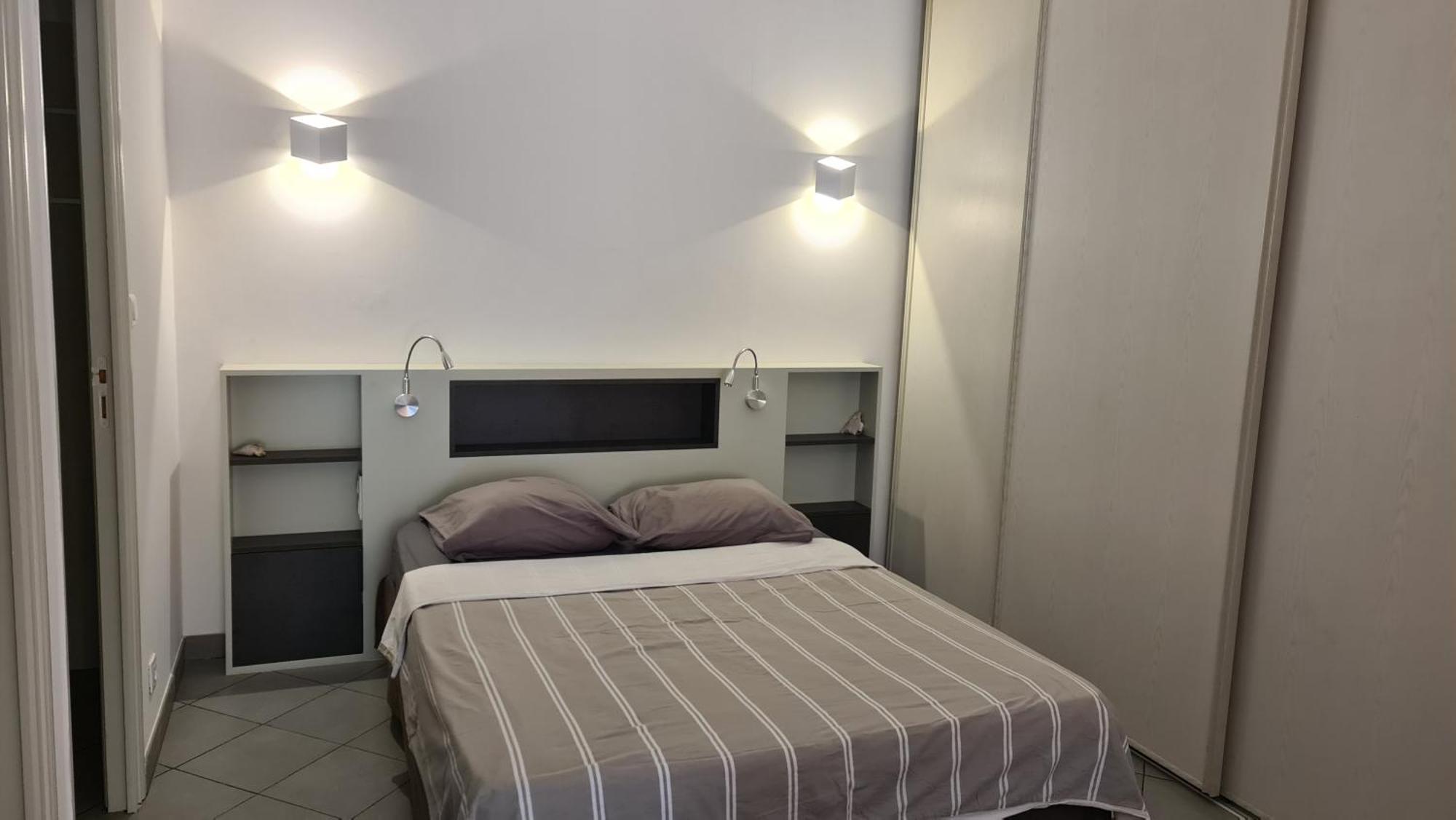 Grand Studio-Loft-Grand Parking-Climatise-Proche Centre อฌักซิโอ้ ภายนอก รูปภาพ