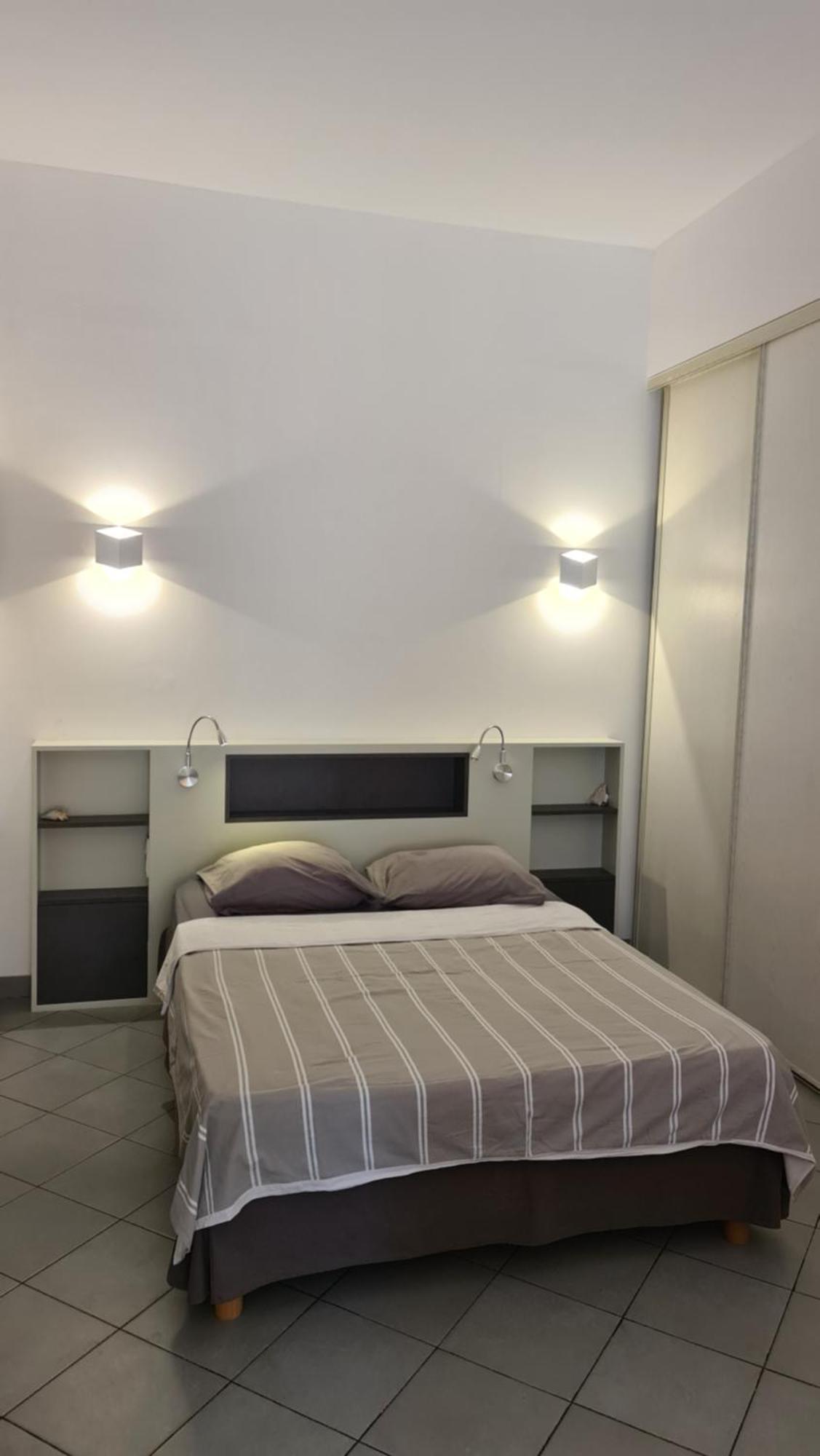 Grand Studio-Loft-Grand Parking-Climatise-Proche Centre อฌักซิโอ้ ภายนอก รูปภาพ
